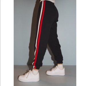BRANDY MELVILLE SWEATPANTS